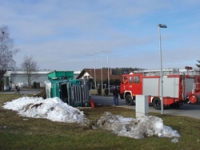 Umgekippter Gruenmuelltransport